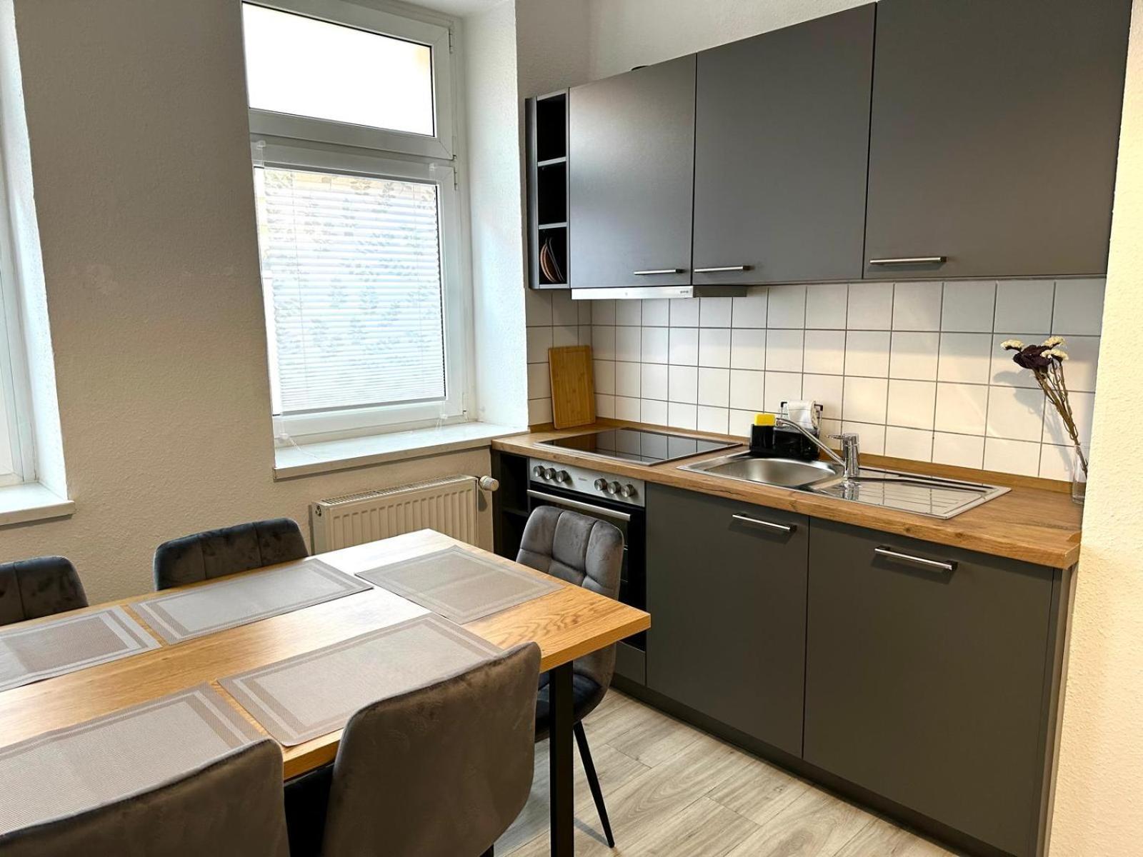 Raha Apartments - Grosses 3 Z-Apartment - Erdgeschoss - Domplatz - Vollausstattung Erfurt Ngoại thất bức ảnh